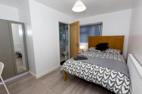Comfortable stay in Shirley, Solihull - Room 1